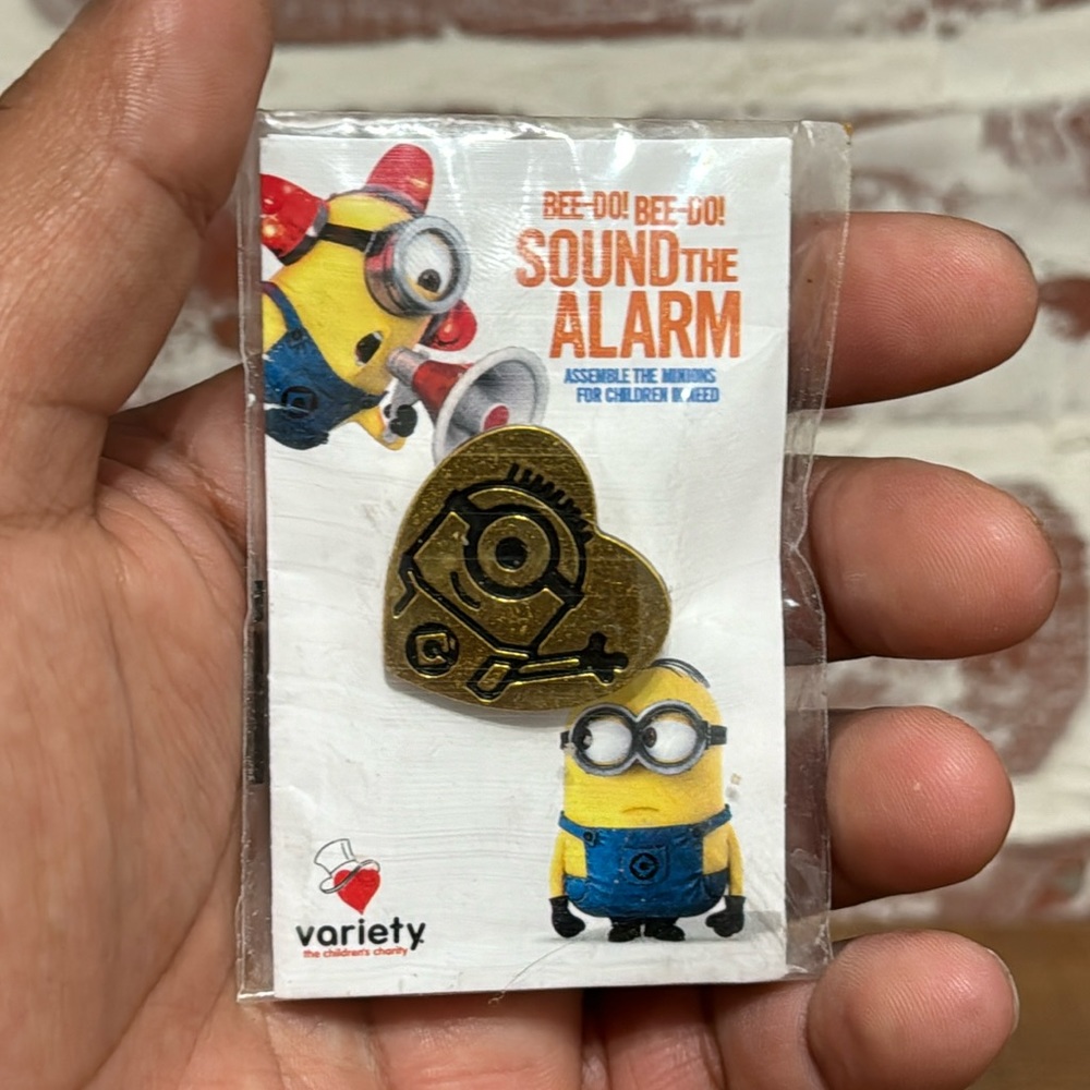 Despicable Me “Stuart the Minion” Variety Children’s Charity Pin 2014